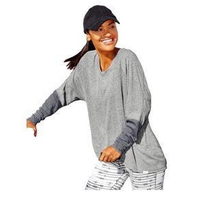 CHAMPION Long Sleeve T-Shirt NWT